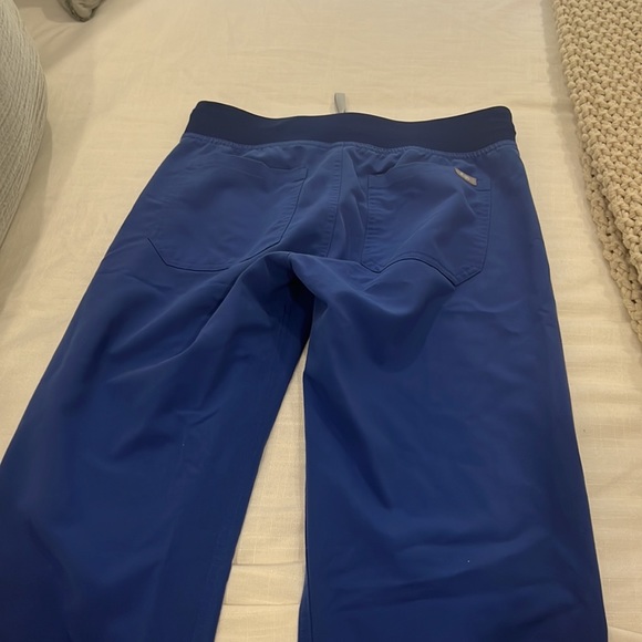 Figs Denim color scrub set - Picture 4 of 8